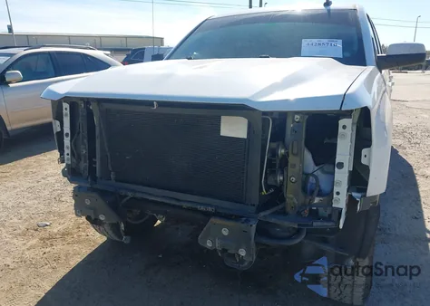 2018 Chevrolet Silverado 1500 1Lt z USA, uszkodzony, nr VIN 3GCPCREC8JG512521